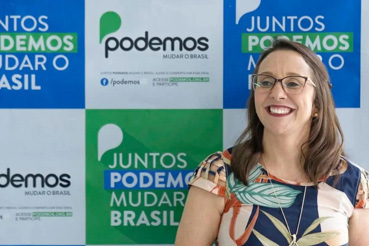 Lideranças do Podemos se reúnem com Flávio Bolsonaro para definir apoio no segundo turno