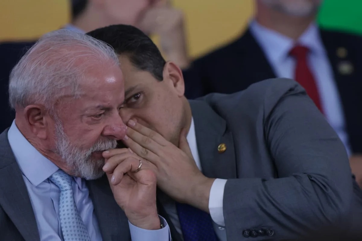 Senado discute alteração na tramitação da PEC do fim da escala 6×1 e calendário especial para votação