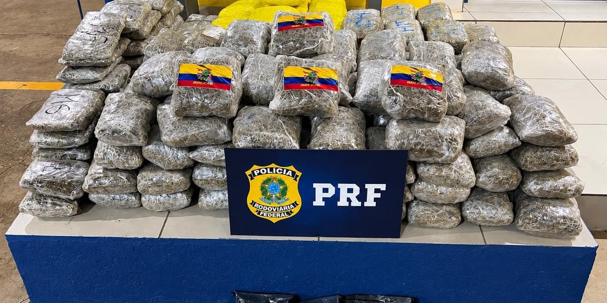 Polícia apreende mais de 130 kg de drogas após perseguição na BR-050, em Uberlândia