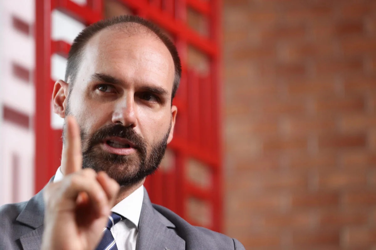 Ex-deputado Eduardo Bolsonaro pode ser alvo de extradição dos Estados Unidos após decisão do STF