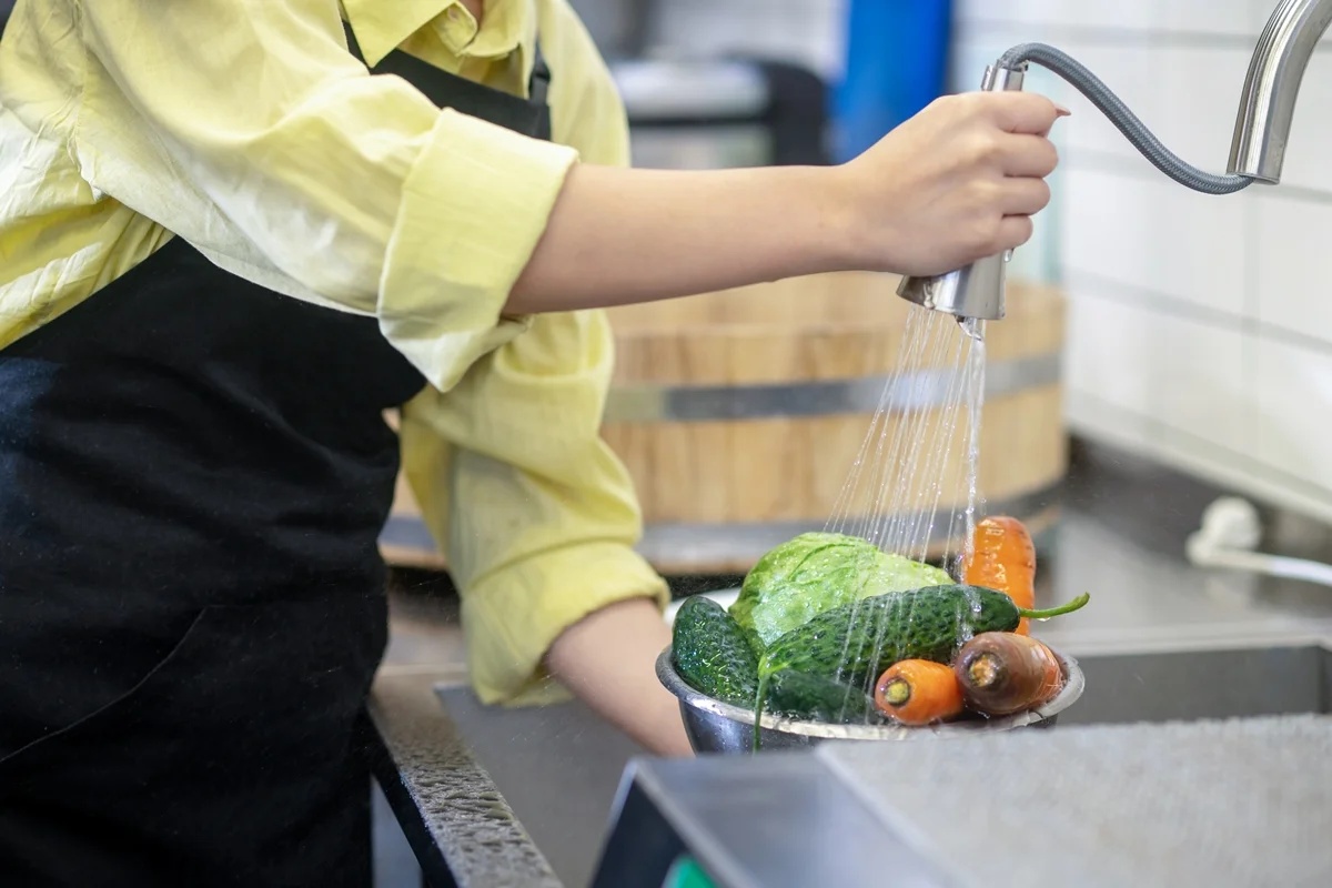 Alto custo de alimentos frescos dificulta adoção de dieta saudável no Brasil, aponta pesquisa