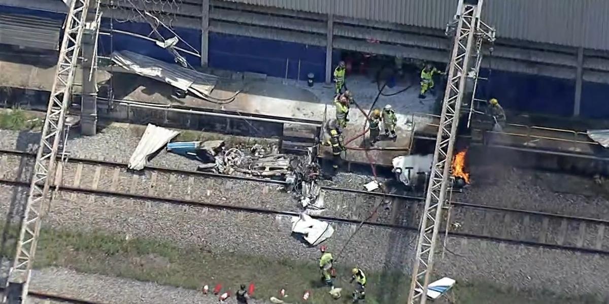 Piloto de avião monomotor morre carbonizado após queda em pátio de manutenção na região Nordeste de Belo Horizonte