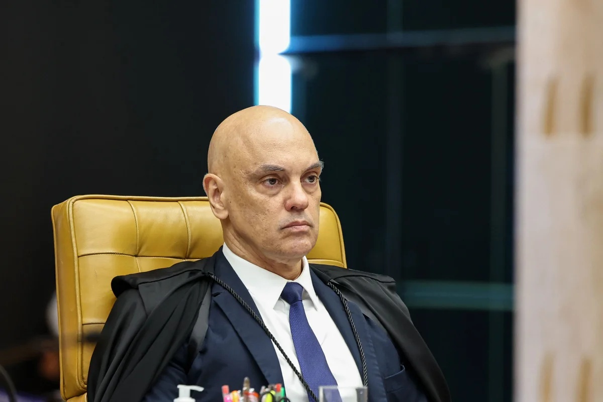 Moraes aplica multa de R$ 5 mil a advogado por uso de comando oculto de inteligência artificial em petição