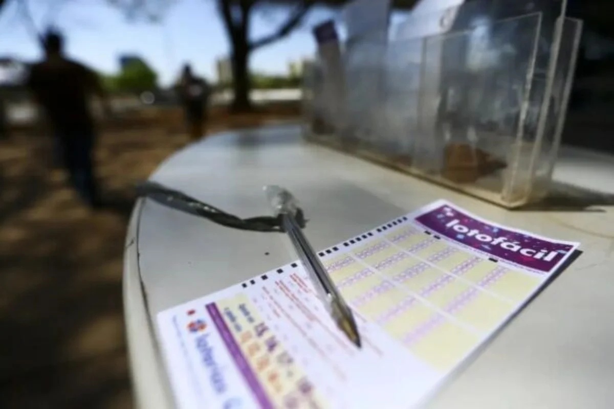 Quatro apostas vencem o prêmio principal da Lotofácil 3801; confira os resultados