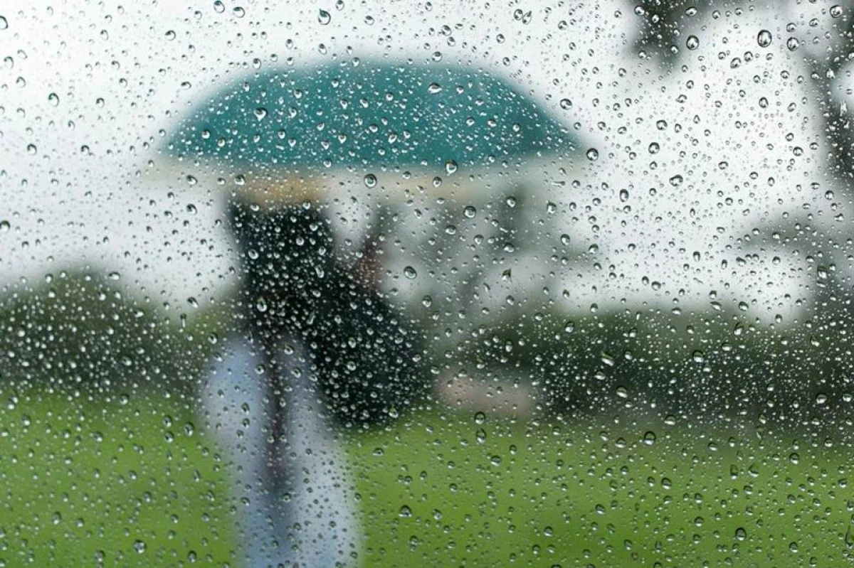 Inmet emite alertas de tempestade para 12 estados brasileiros nesta segunda-feira (12/10)