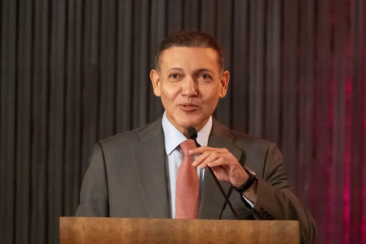 Deputados do PT solicitam ao STF investigação contra ministro Kassio Nunes Marques por supostos vínculos com banqueiro do Banco Master