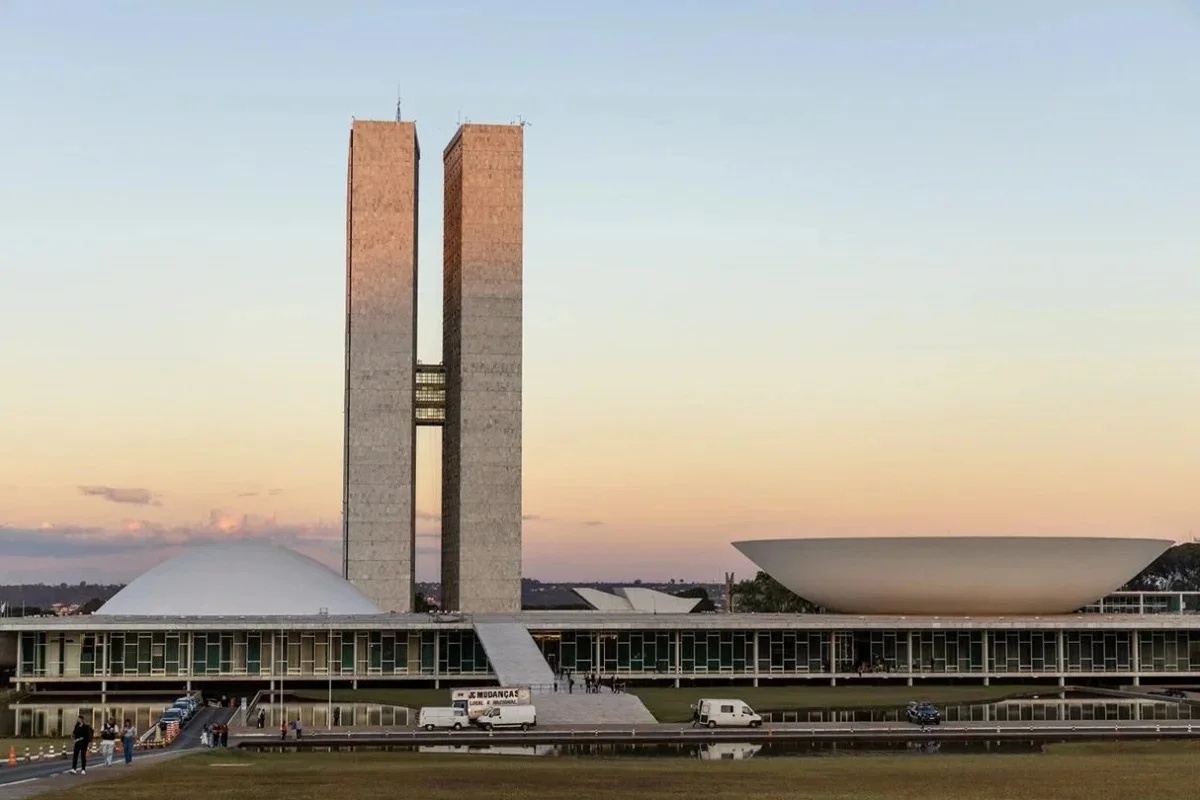 Inscrições para concurso da Câmara dos Deputados começam nesta quinta-feira e seguem até novembro