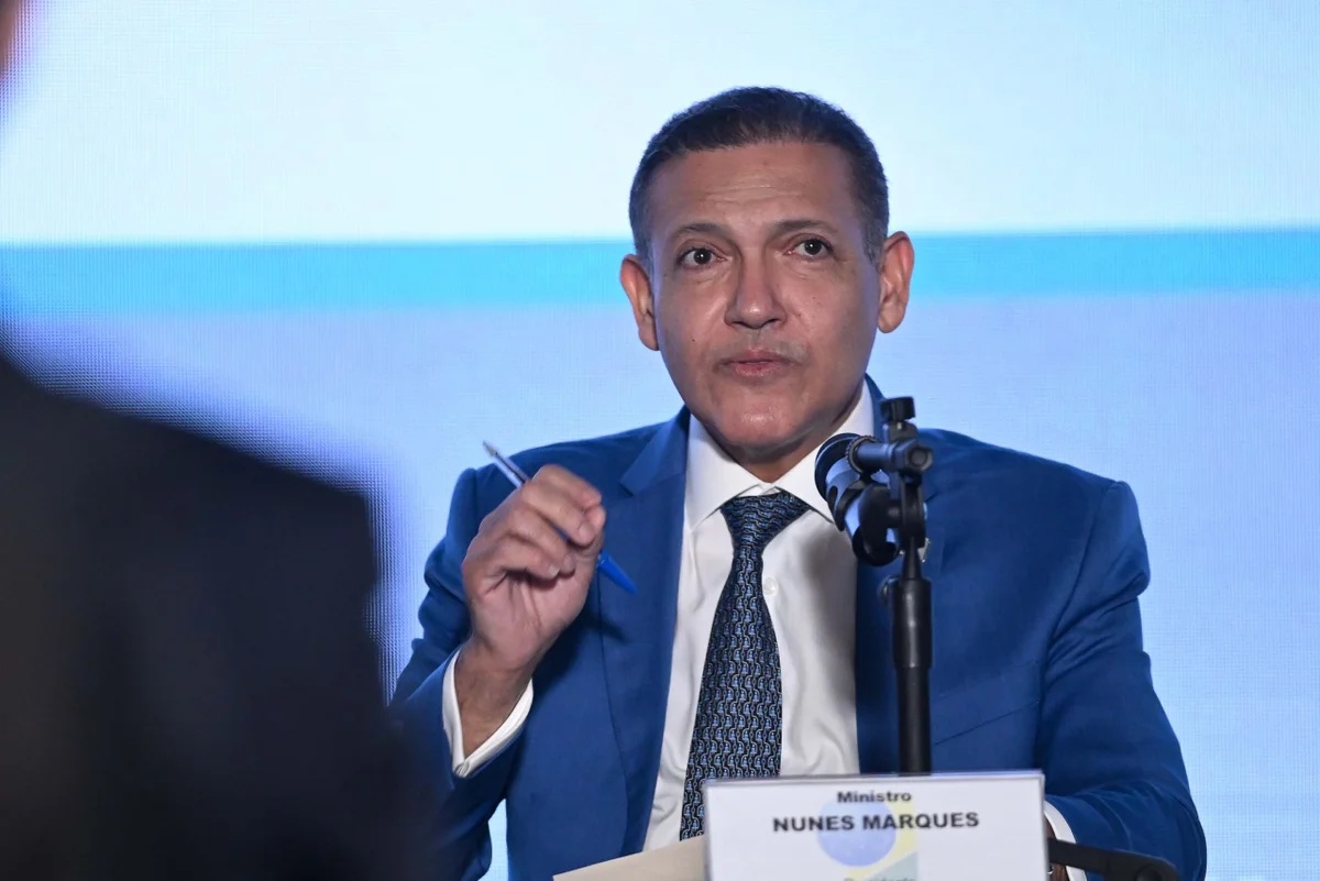 Ministro Kassio Nunes Marques se reúne com representantes da Meta para discutir supostas irregularidades na atuação de IA durante campanha eleitoral