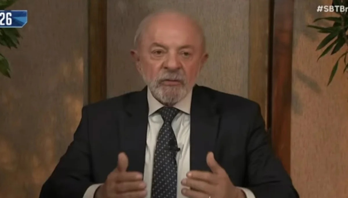 Lula anuncia envio de PEC que garante transporte gratuito nos fins de semana e confirma perdão de dívidas de microempreendedores