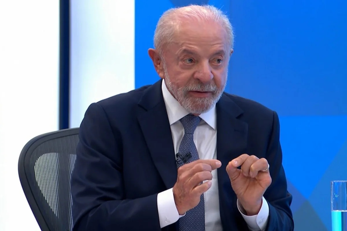 Pesquisa aponta leve aumento na reprovação ao governo Lula e estabilidade na aprovação