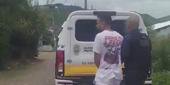 Homem é preso por manter esposa e filha de um ano em cárcere privado no bairro Taquaril, em Belo Horizonte