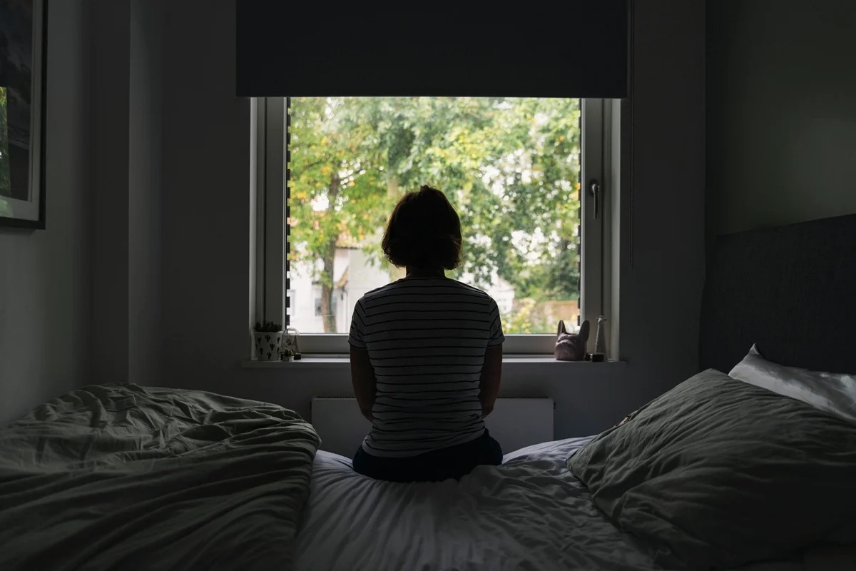 Estudo identifica novo subtipo de depressão relacionado ao relógio biológico
